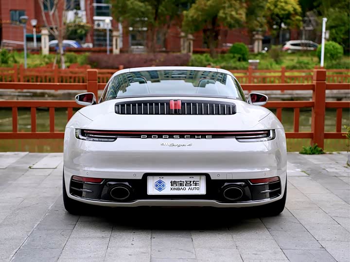 صورة 8 - Porsche 911