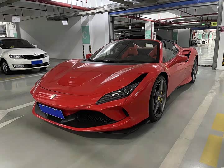 Фото 1 - Ferrari F8