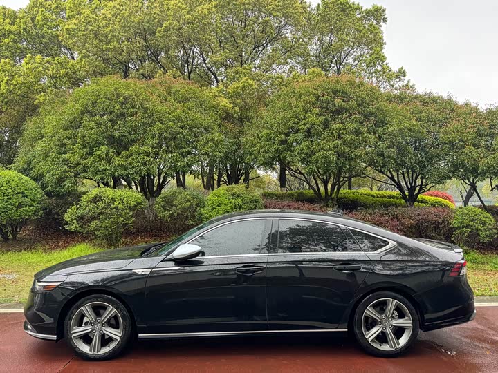 Honda Accord 2025 2025款 260TURBO 尊贵版