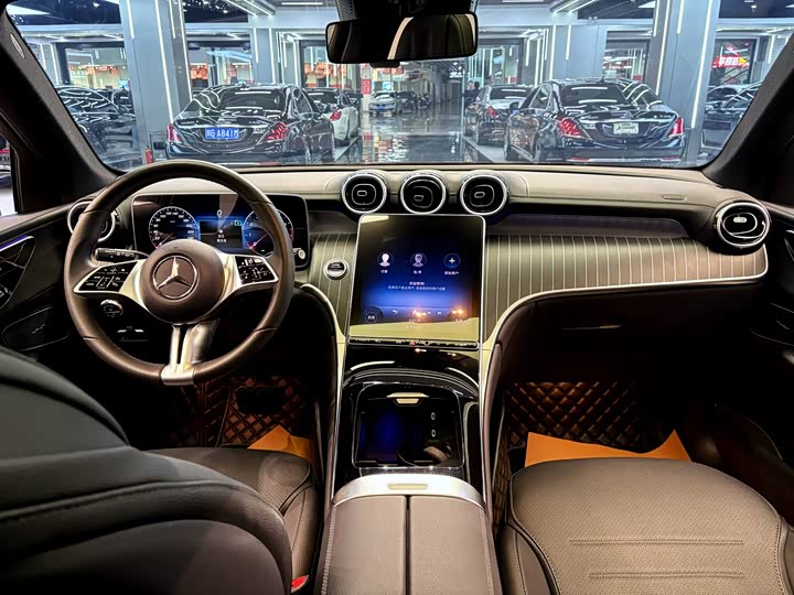 Фото 4 - Mercedes-Benz GLC-Class