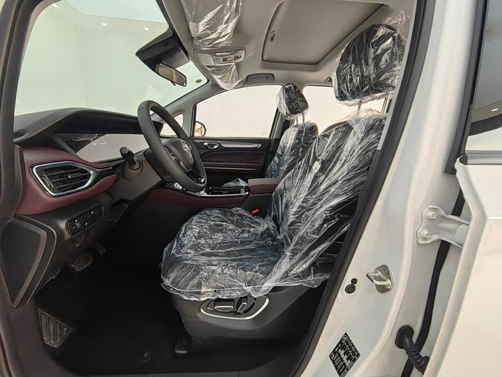 GAC Trumpchi M6 2025 2025款 MAX 270T WDCT 豪华版