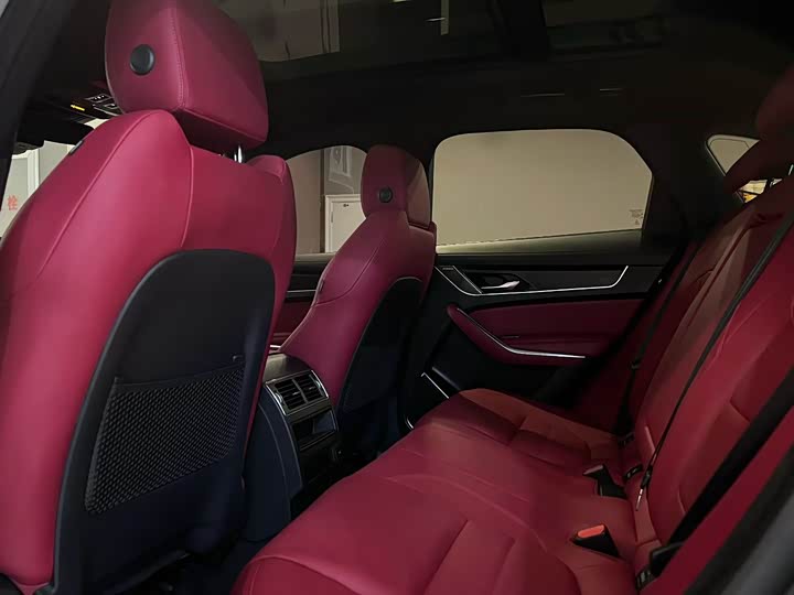 Zdjęcie 6 - Jaguar F-Pace