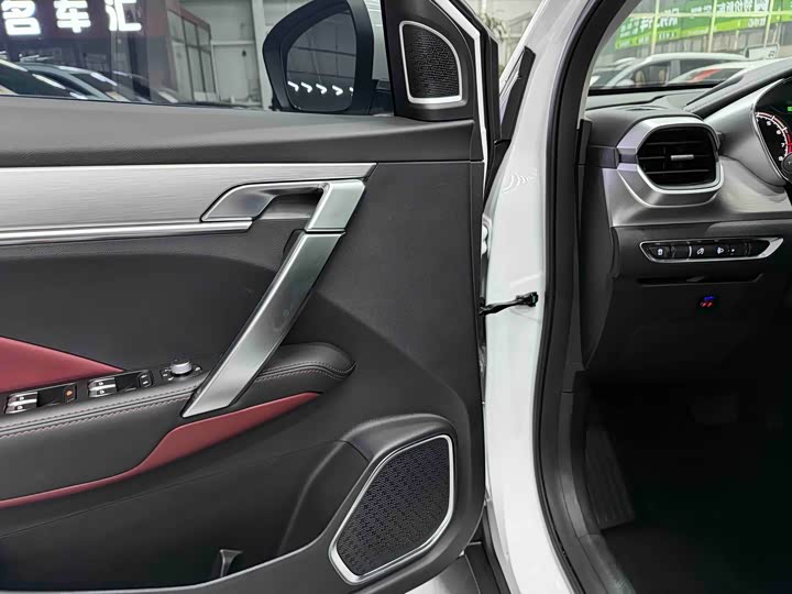 Geely Coolray 2021 2021款 1.4T DCT铂金版