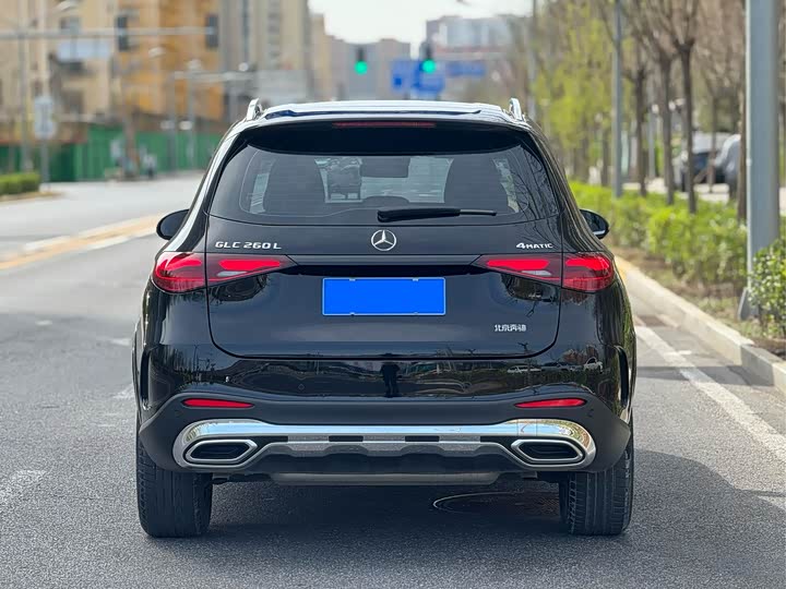 Photo 5 - Mercedes-Benz GLC-Class