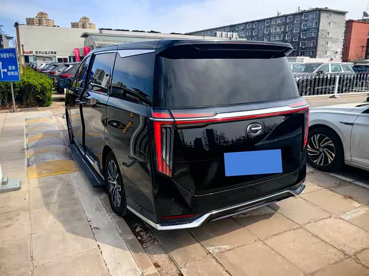 Фото 4 - GAC Trumpchi M8