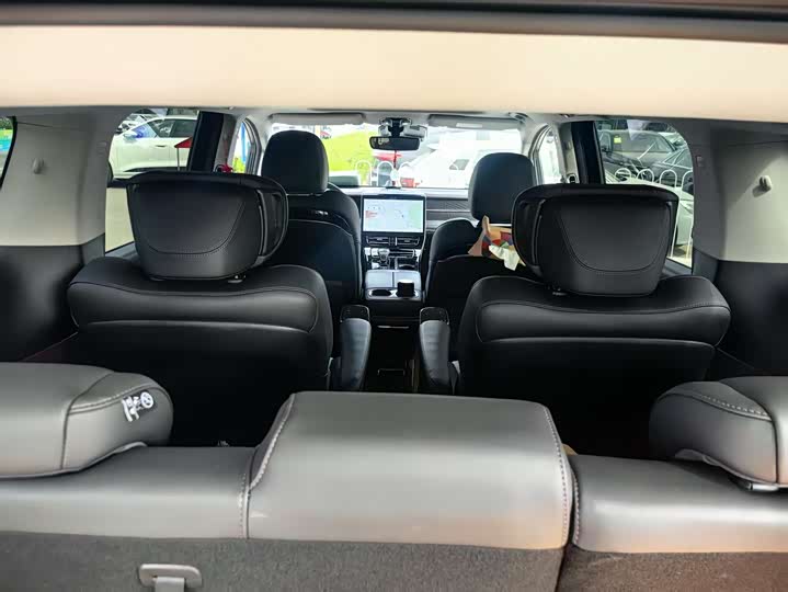 Фото 8 - GAC Trumpchi M8