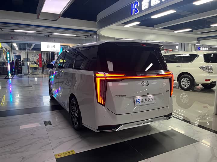 GAC Trumpchi M8 2024 2024款 大师系列 400T 尊贵版