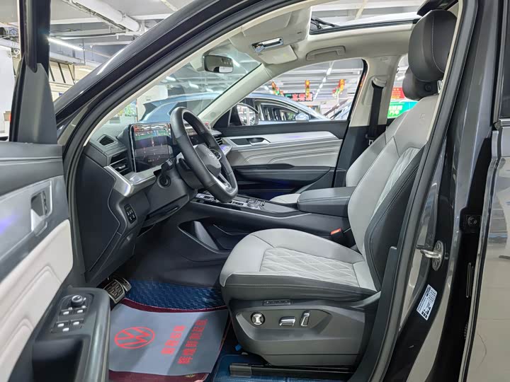 Volkswagen Tavendor 2024 2024款 380TSI 四驱R-Line巡游版