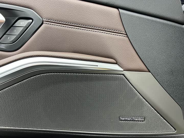 BMW 3 Series 2025 2025款 330Li M运动曜夜套装