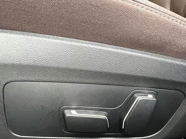 BMW 3 Series 2025 2025款 330Li M运动曜夜套装