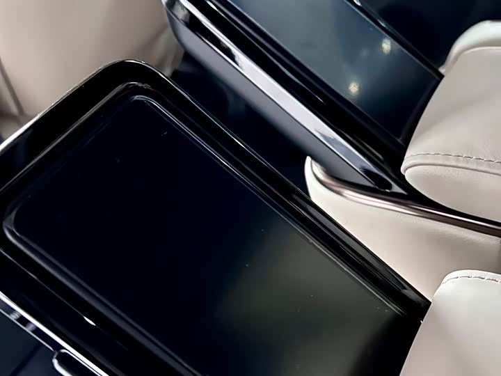 Toyota Vellfire 2025 2025款 皇冠 双擎 2.5L 墨金行政版