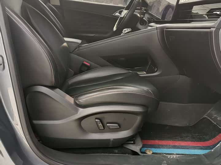 Roewe RX5 Hybrid 2023 2023款 eRX5 超混优越版