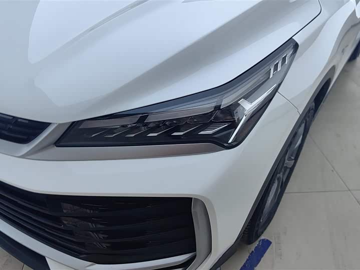 Geely Coolray 2025 2025款 缤越L 1.5TD DCT 星钻