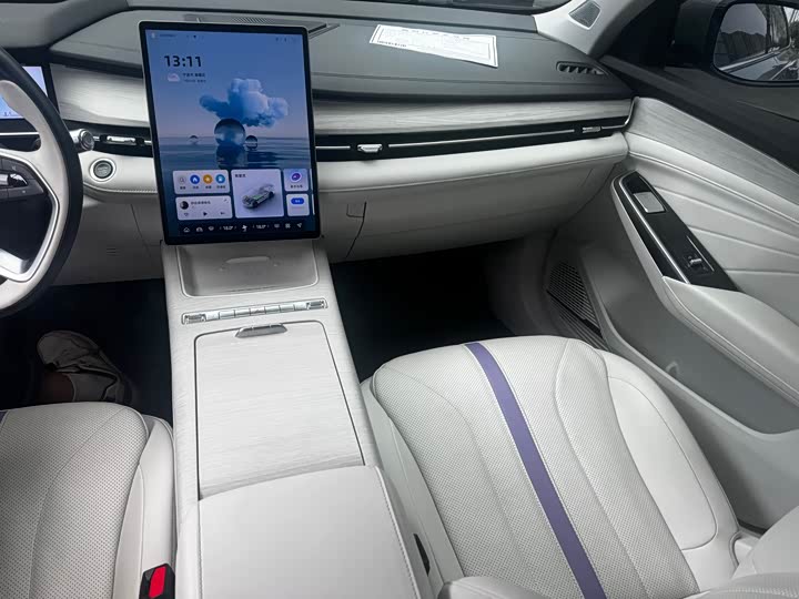 Geely Preface L 2024 2024款 油混 1.5TD 天宫版