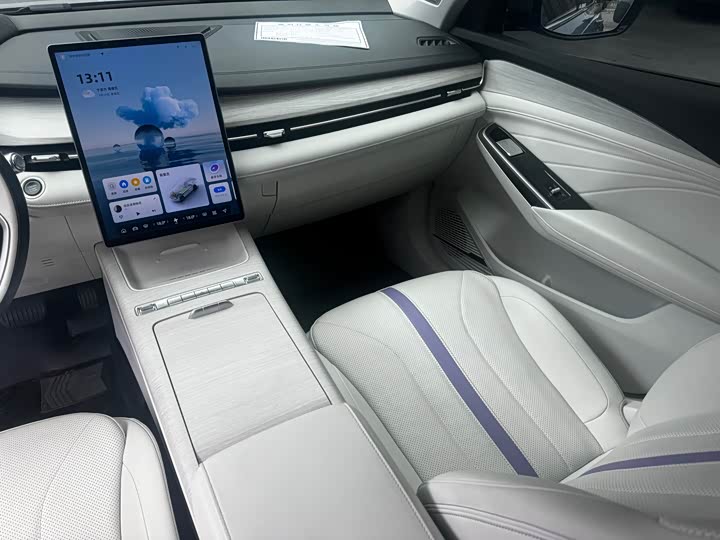 Geely Preface L 2024 2024款 油混 1.5TD 天宫版