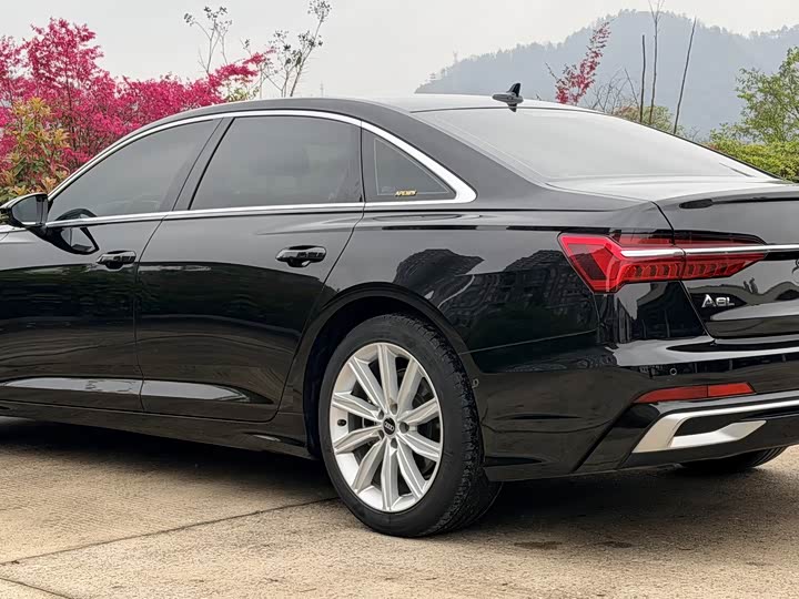 Zdjęcie 7 - Audi A6L