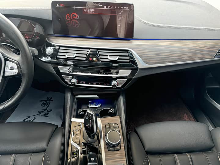 BMW 6 Series GT 2022 2022款 630i 豪华设计套装