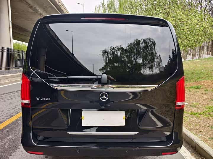 Mercedes-Benz V-Class 2022 2022款 V 260 领航版