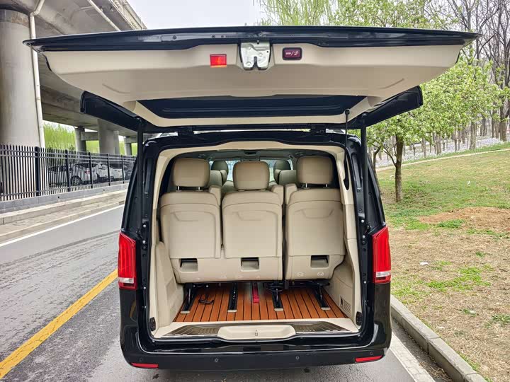 Mercedes-Benz V-Class 2022 2022款 V 260 领航版