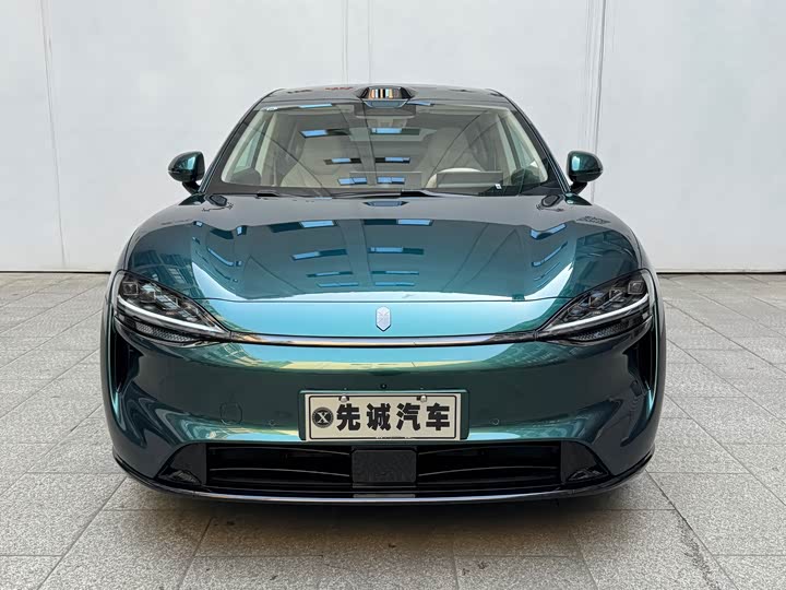 2026 Luxeed R7