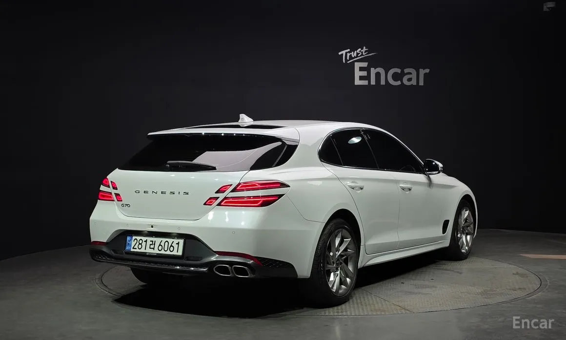 2022 Genesis G70