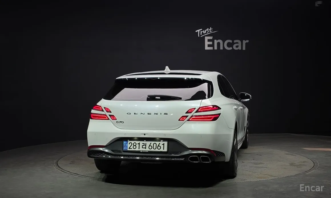 2022 Genesis G70