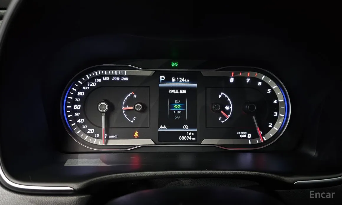 Фото 8 - Hyundai Tucson