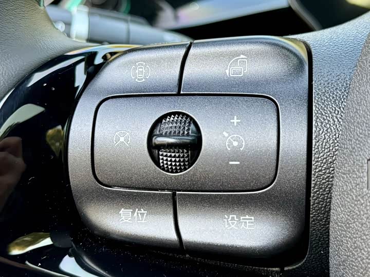 Фото 13 - BYD Dolphin