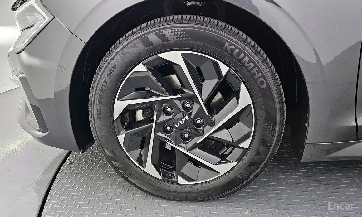 2023 Kia K5