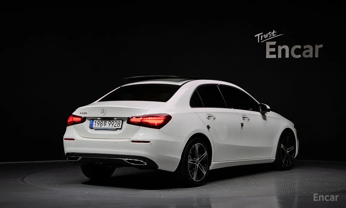 Фото 2 - Mercedes-Benz A-Class