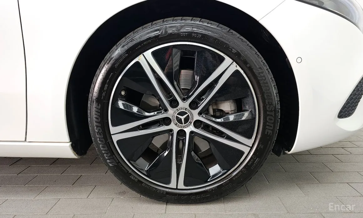 Фото 5 - Mercedes-Benz A-Class