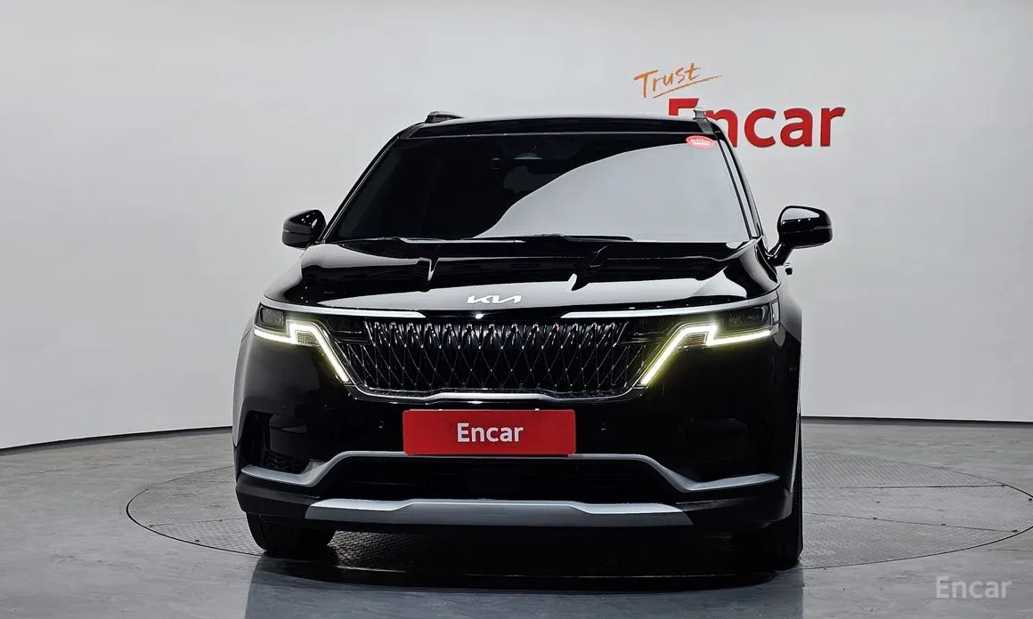 Фото 3 - Kia Carnival