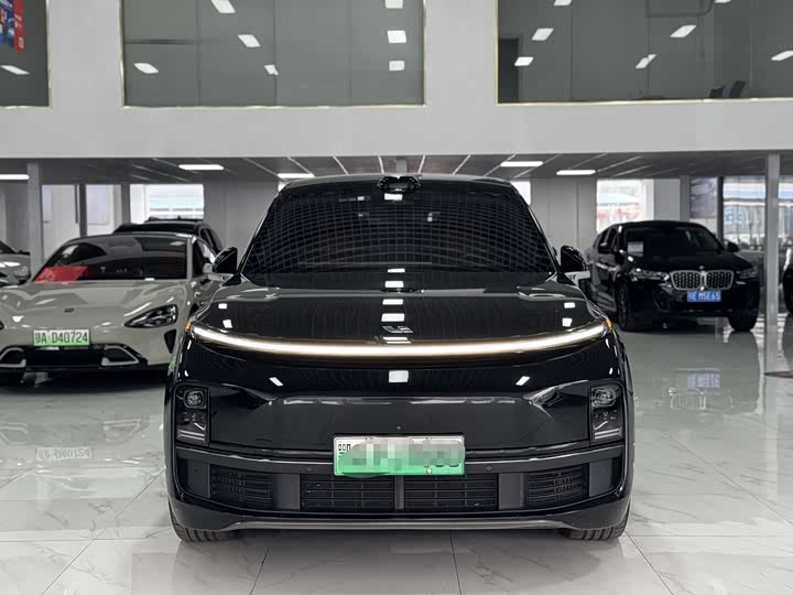 Zdjęcie 2 - LiXiang L9