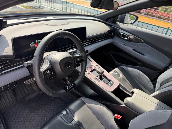 GAC Trumpchi Empow R 2024 2024款 400T 自动 影豹R MAX版