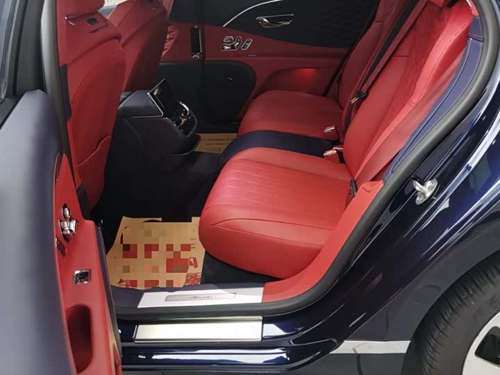 Bentley Flying Spur 2024 2024款 4.0T V8 雅度版