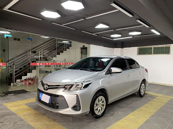 Toyota Vios 2022 2022款 1.5L 20周年纪念版