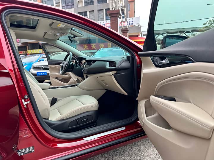 Фото 8 - Buick Regal