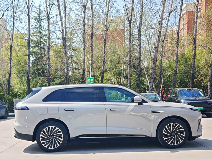 2025 Exeed Sterra ET
