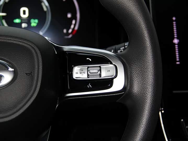 GAC Trumpchi E9 2025 2025款 E9 超级快充 尊享