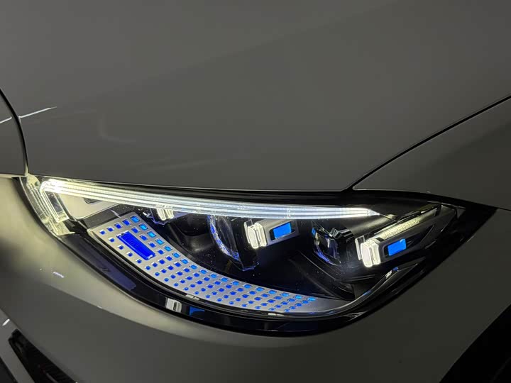 Photo 9 - Mercedes-Benz S-Class AMG Hybrid