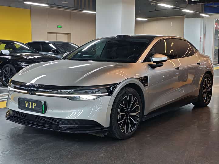 2025 Zeekr 007