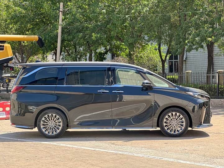 Lexus LM 2025 2025款 350h 七座隽雅版