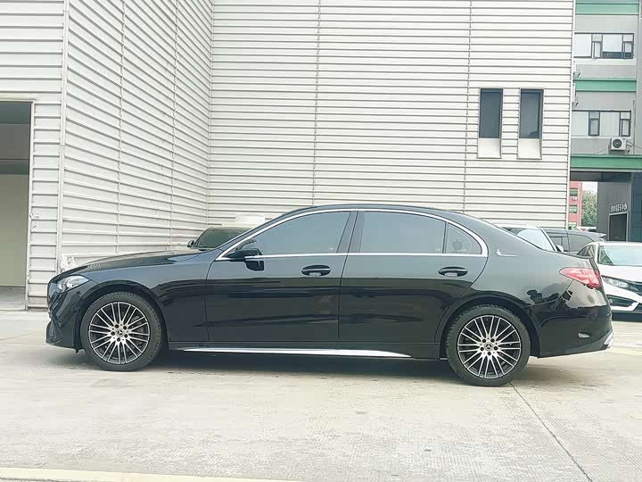 Фото 4 - Mercedes-Benz C-Class