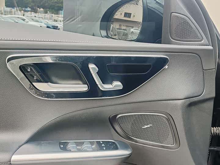 Фото 8 - Mercedes-Benz C-Class
