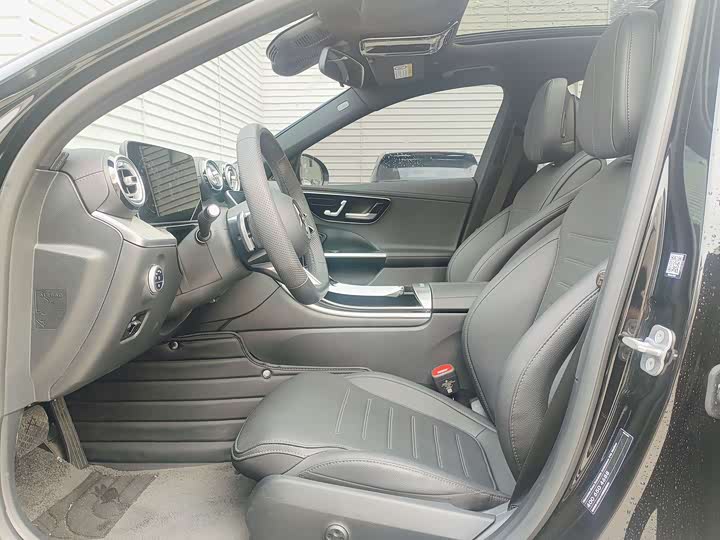 Фото 9 - Mercedes-Benz C-Class