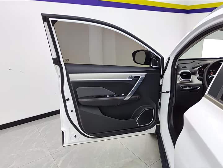 Geely Coolray 2023 2023款 1.5T DCT铂金版