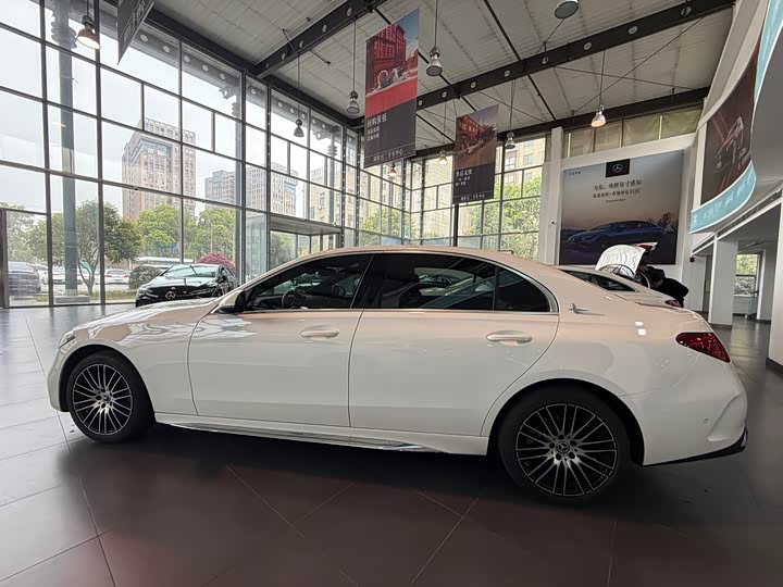 Фото 3 - Mercedes-Benz C-Class