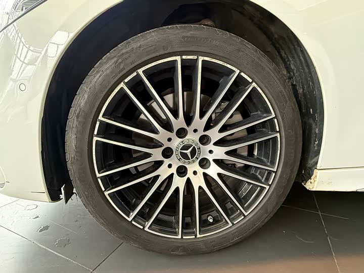 Фото 9 - Mercedes-Benz C-Class