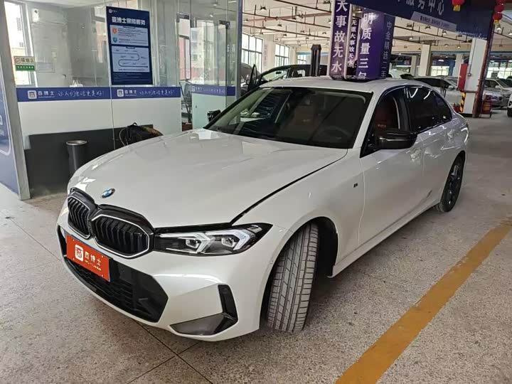 BMW 3 Series 2025 2025款 330Li M运动曜夜套装