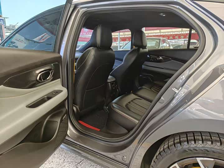 GAC Trumpchi Empow R 2021 2021款 270T DCT J15版